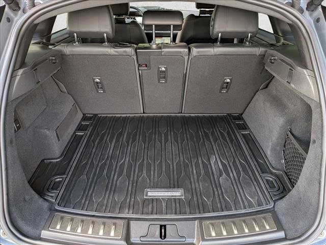 Used 2021 Land Rover Range Rover Evoque R-Dynamic SE image 6