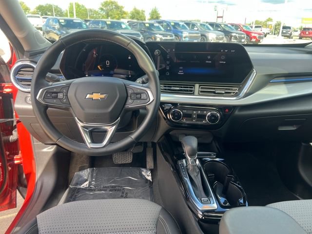 Certified 2024 Chevrolet Trax LT w/ Sunroof Package image 17