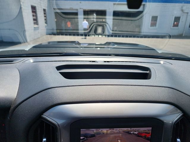 Used 2024 Chevrolet Silverado 1500 Custom Trail Boss w/ LPO, Dark Essentials Package image 27