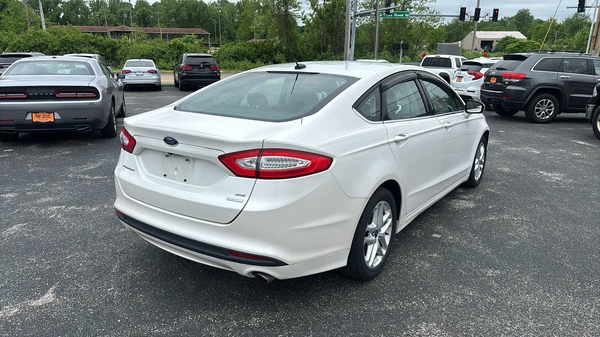 Used 2014 Ford Fusion SE FWD image 5