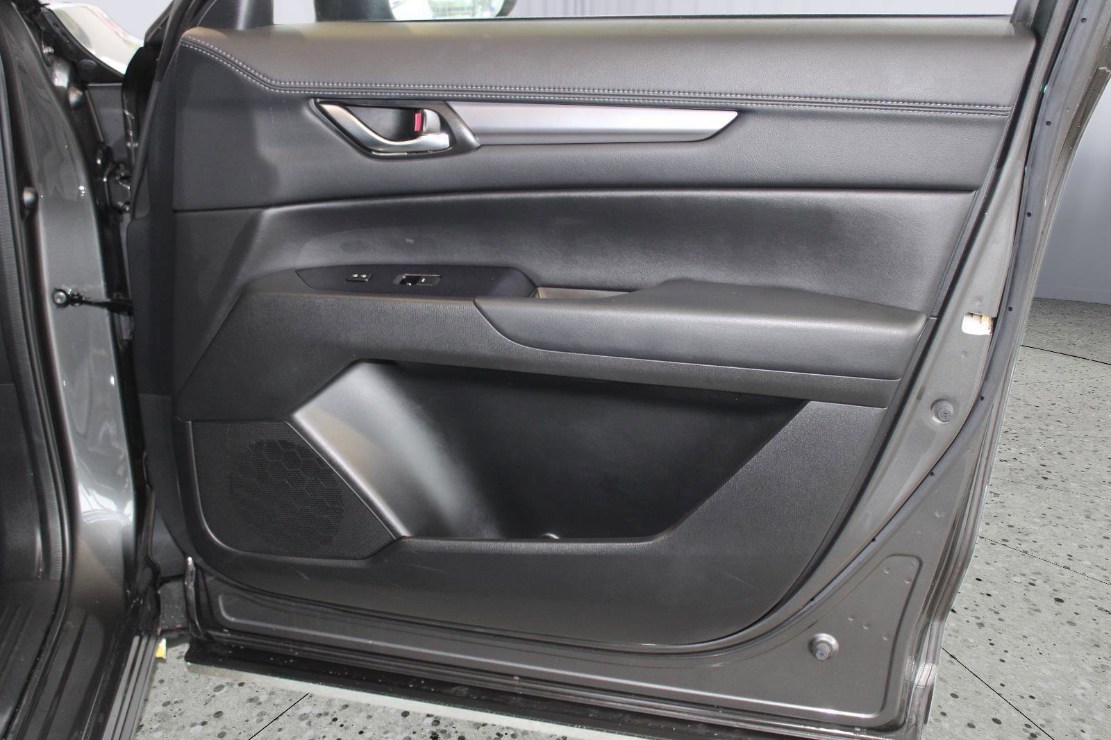 Used 2020 MAZDA CX-5 Touring image 36