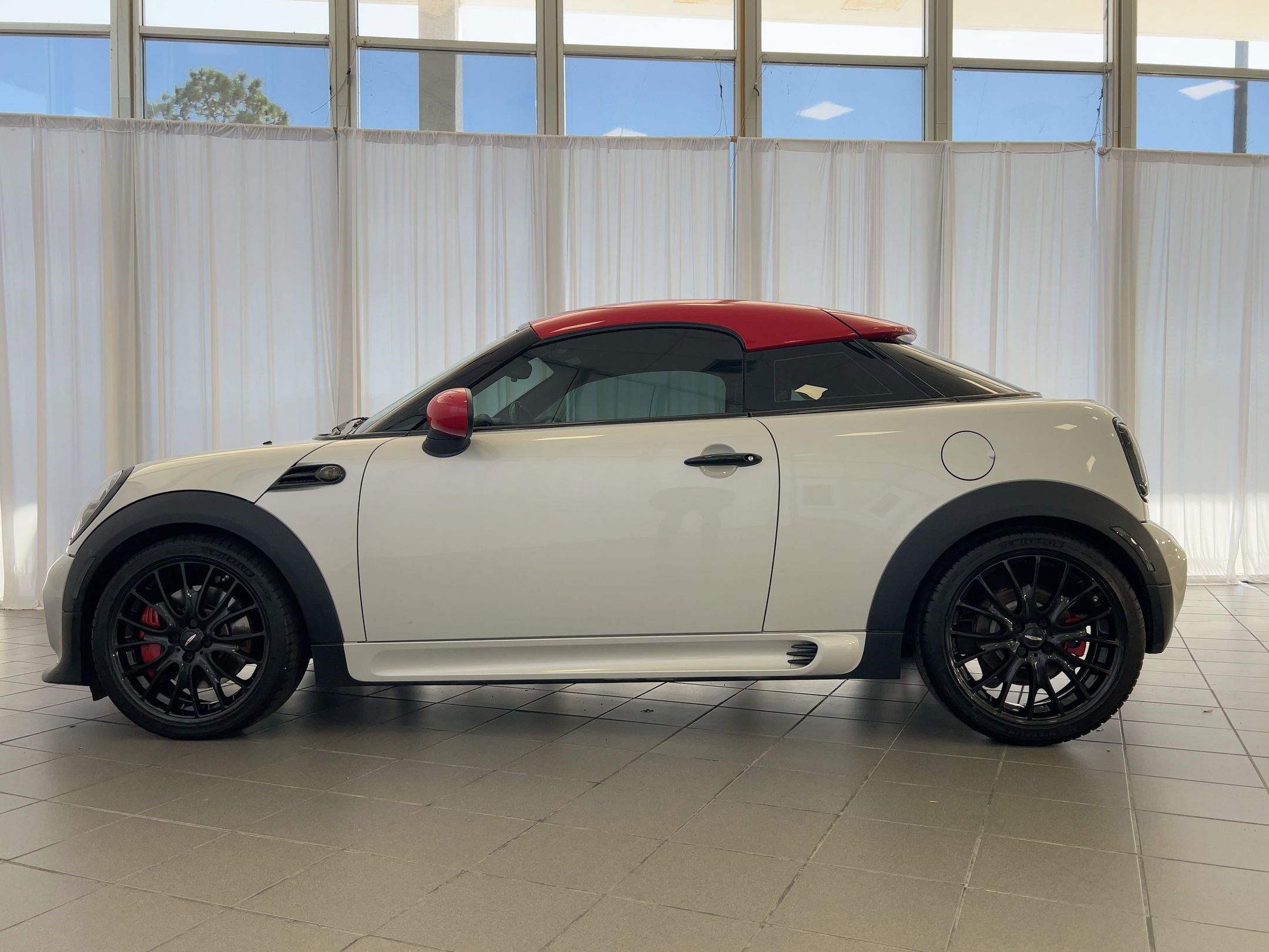 Used 2012 MINI Cooper Coupe John Cooper Works image 2