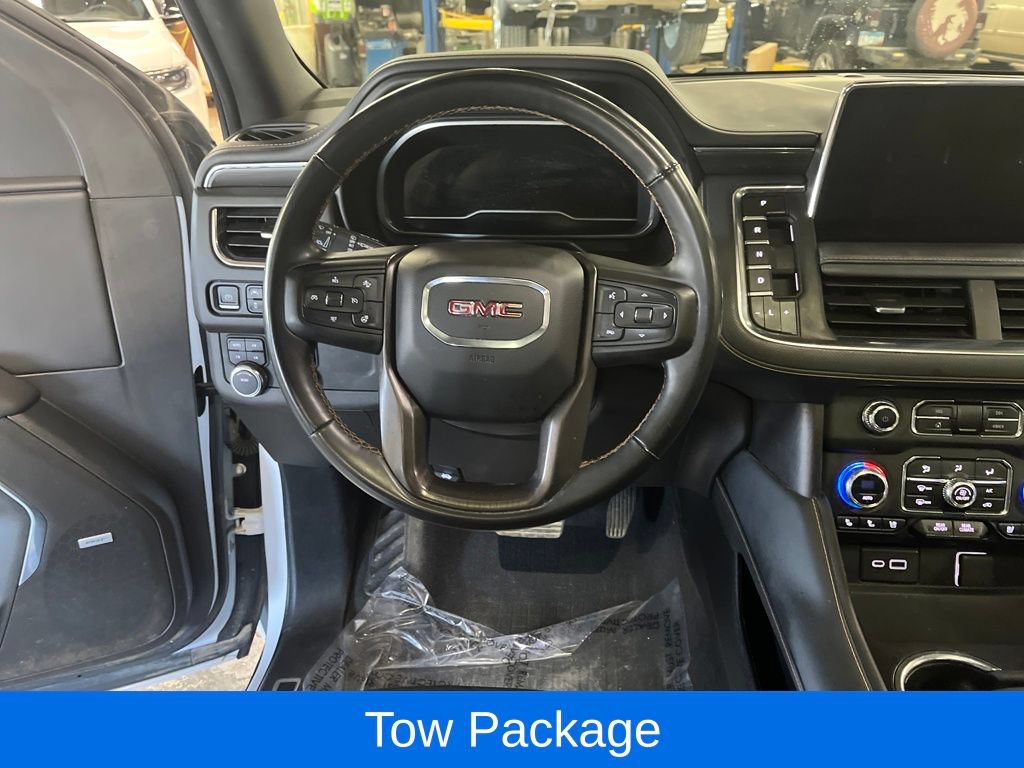 Used 2023 GMC Yukon AT4 w/ Technology Package AWD/4WD image 17