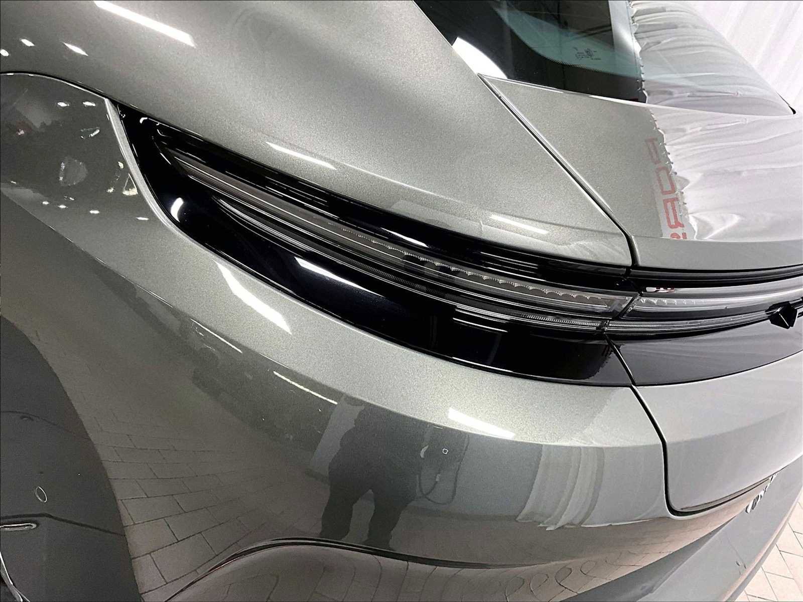 Used 2026 Porsche Panamera 4 image 36