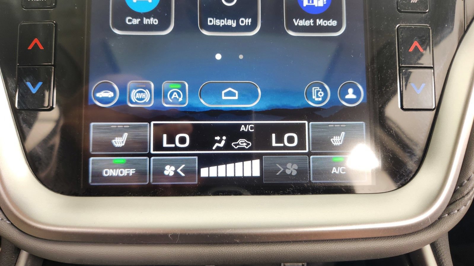 Used 2025 Subaru Outback Onyx Edition XT AWD/4WD image 32
