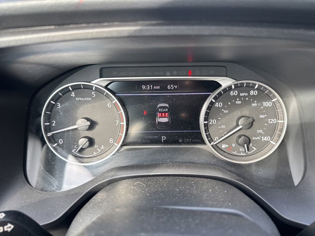 Used 2025 Nissan Rogue SV image 18