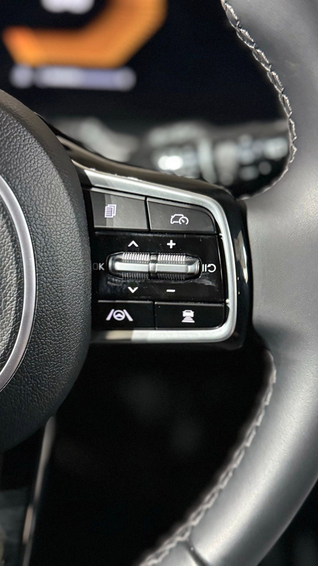 Used 2024 Kia Sorento S w/ Panoramic Sunroof Package image 89