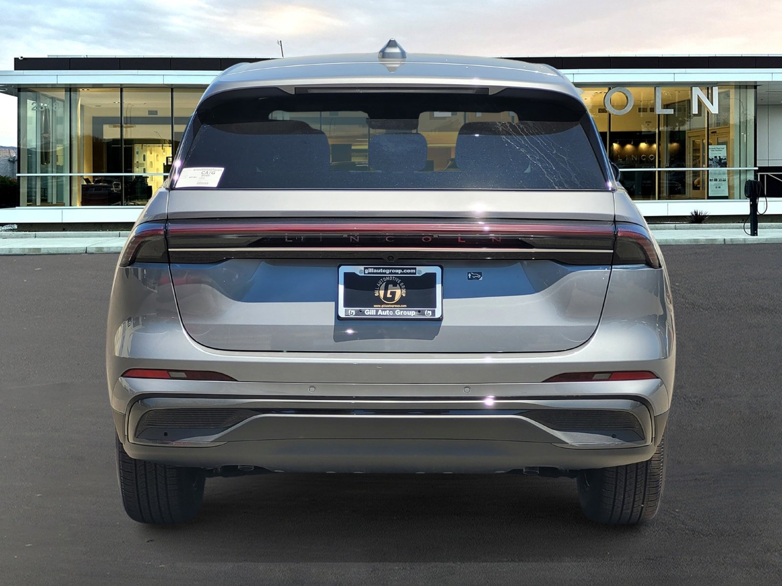 New 2025 Lincoln Nautilus Premier w/ Jet Appearance Package image 5