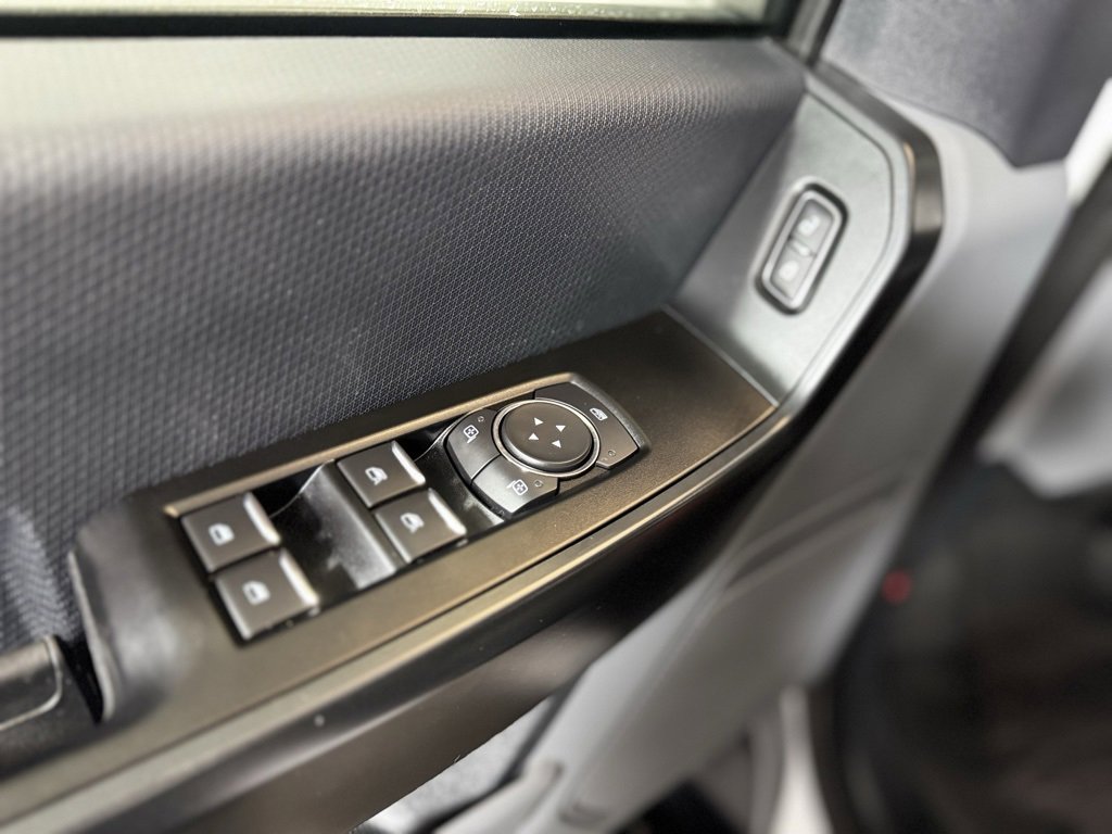 Used 2022 Ford F150 Lightning Pro image 19