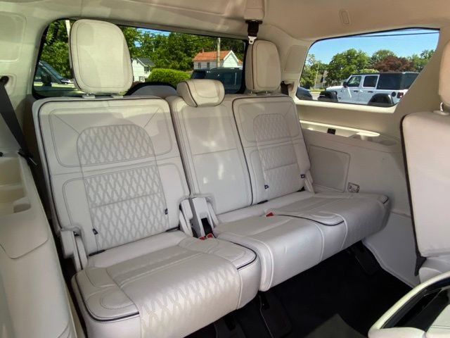 Used 2023 Lincoln Navigator Black Label AWD/4WD image 24