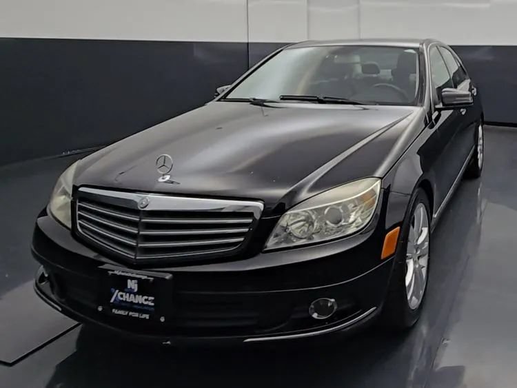 Used 2011 Mercedes-Benz C 300 4MATIC Sedan image 9
