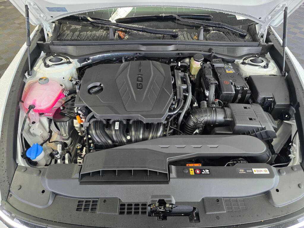 New 2026 Hyundai Sonata SEL AWD/4WD image 11
