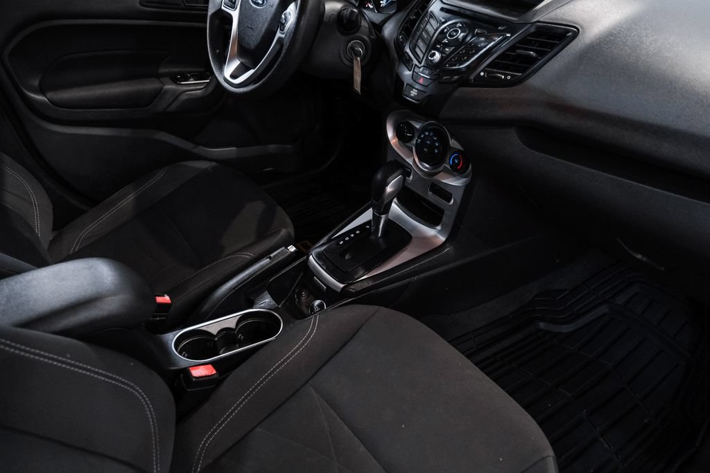 Used 2019 Ford Fiesta SE FWD image 21