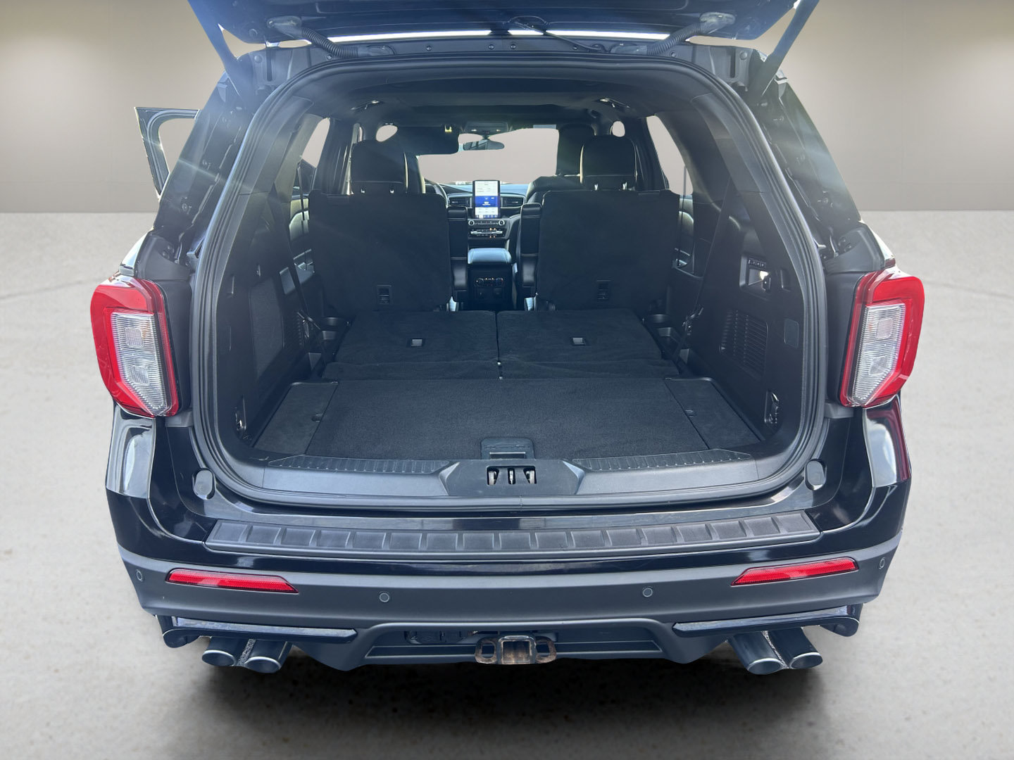 Used 2020 Ford Explorer ST w/ ST Street Pack AWD/4WD image 8