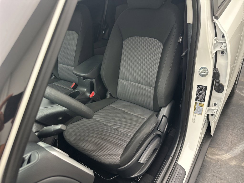 Used 2022 Kia Soul LX image 15