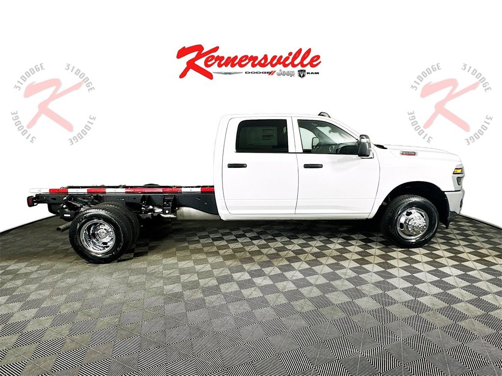 New 2026 RAM 3500 Tradesman image 8
