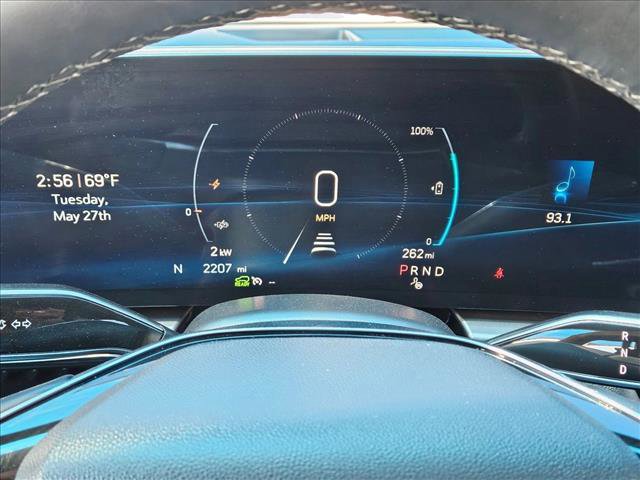 New 2024 Cadillac Lyriq Tech image 11