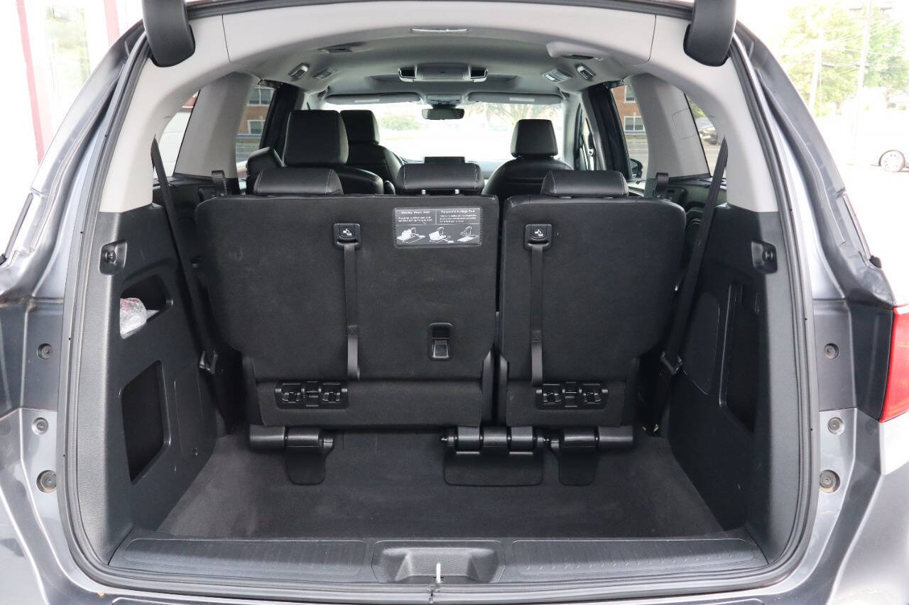 Used 2023 Honda Odyssey Touring image 4