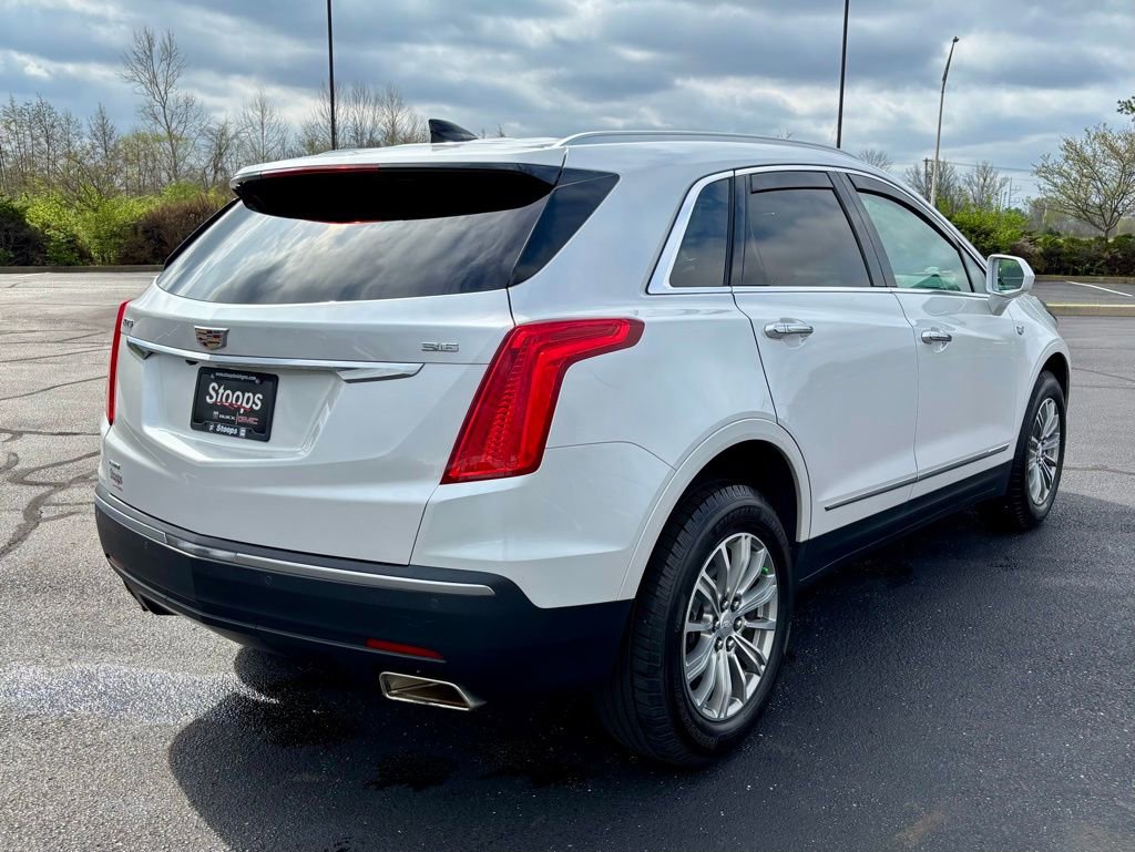 Used 2017 Cadillac XT5 Luxury w/ Driver Awareness Package image 8