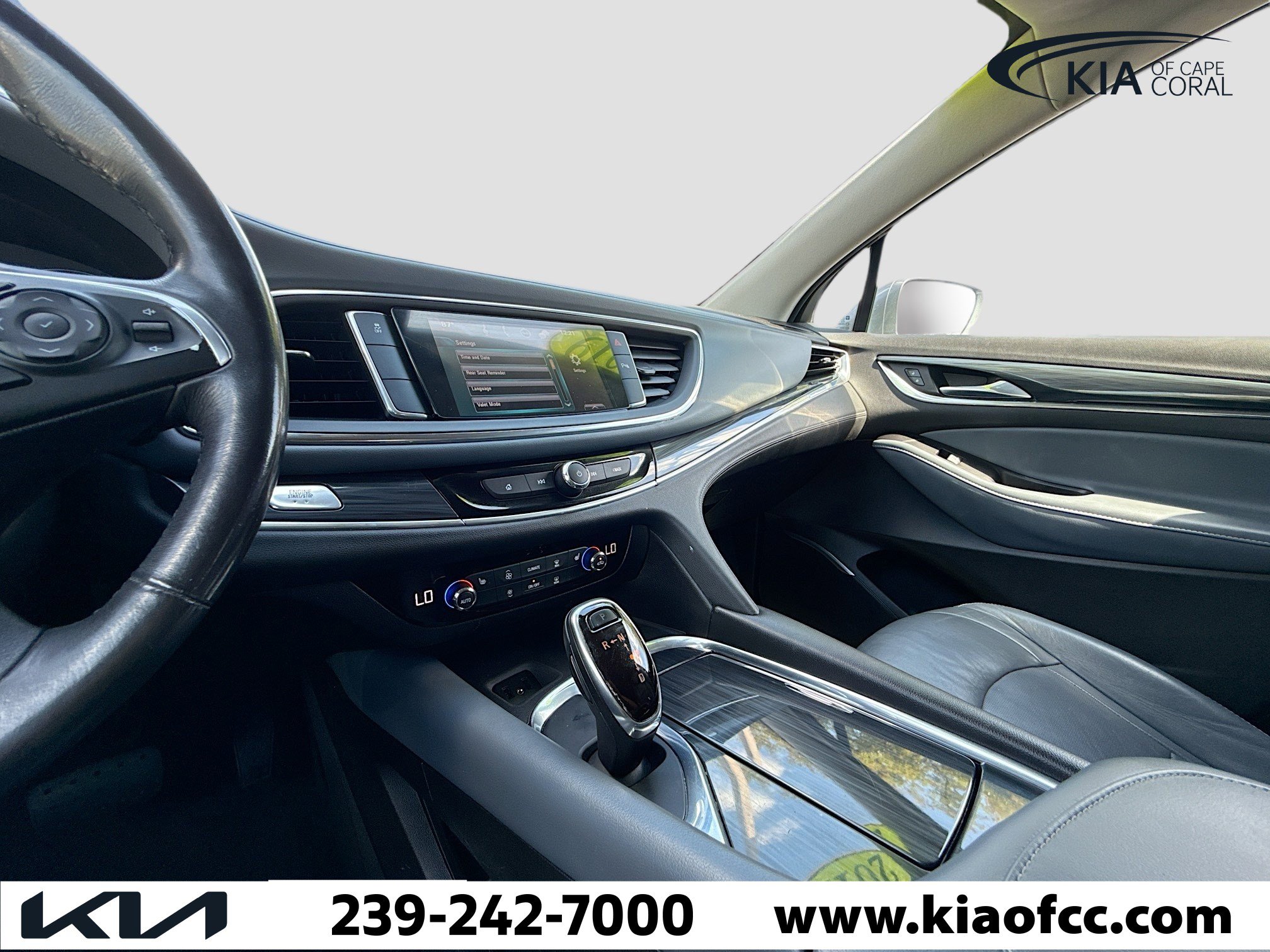 Used 2019 Buick Enclave Essence image 28