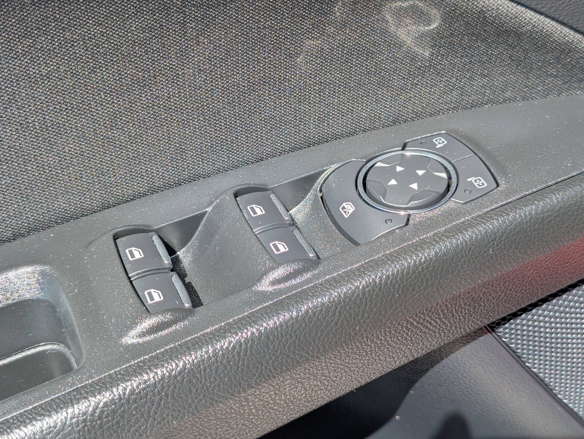 Used 2019 Ford Fusion SE FWD image 19