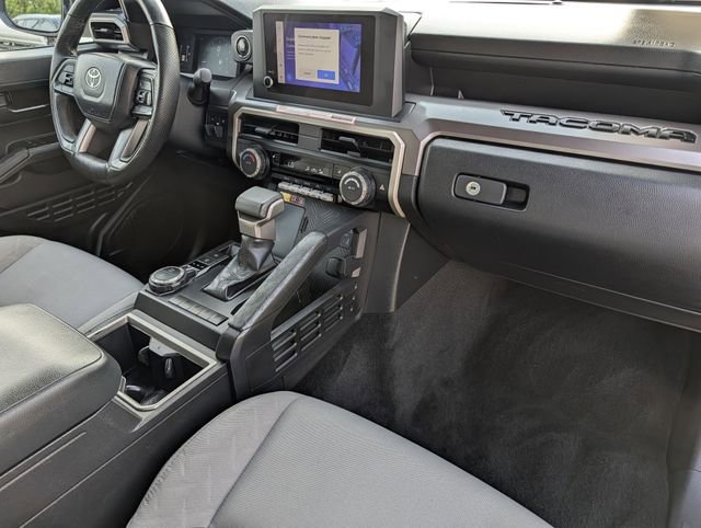 Used 2024 Toyota Tacoma SR5 AWD/4WD image 31