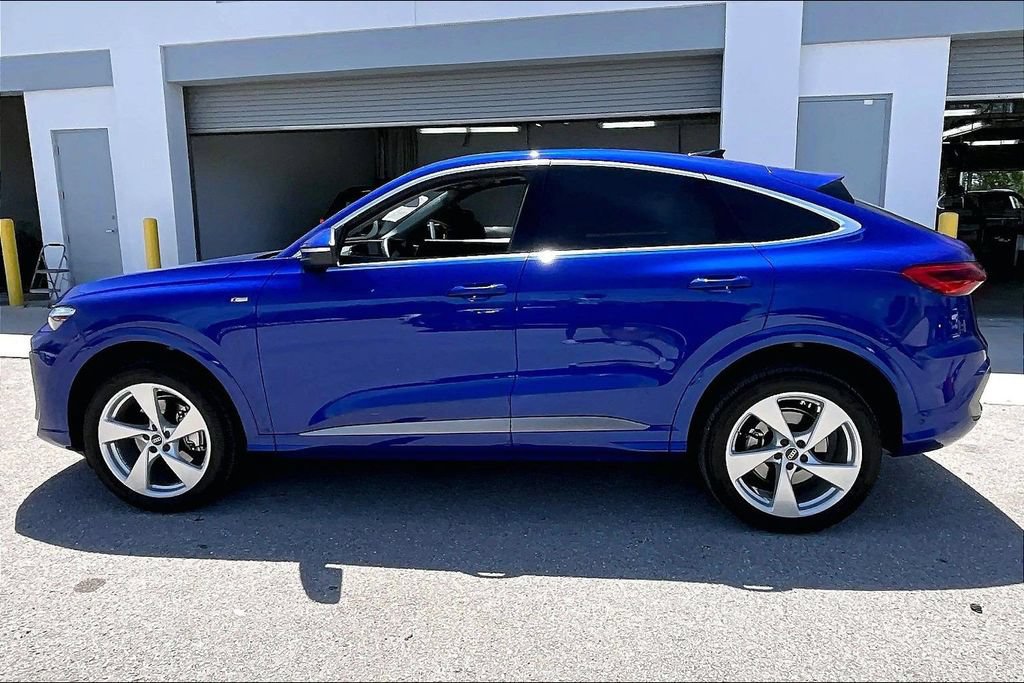 Certified 2025 Audi Q5 Premium Plus w/ Premium Plus AWD/4WD image 8