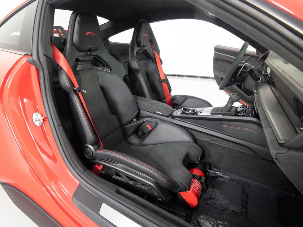Certified 2026 Porsche 911 GT3 RWD image 40