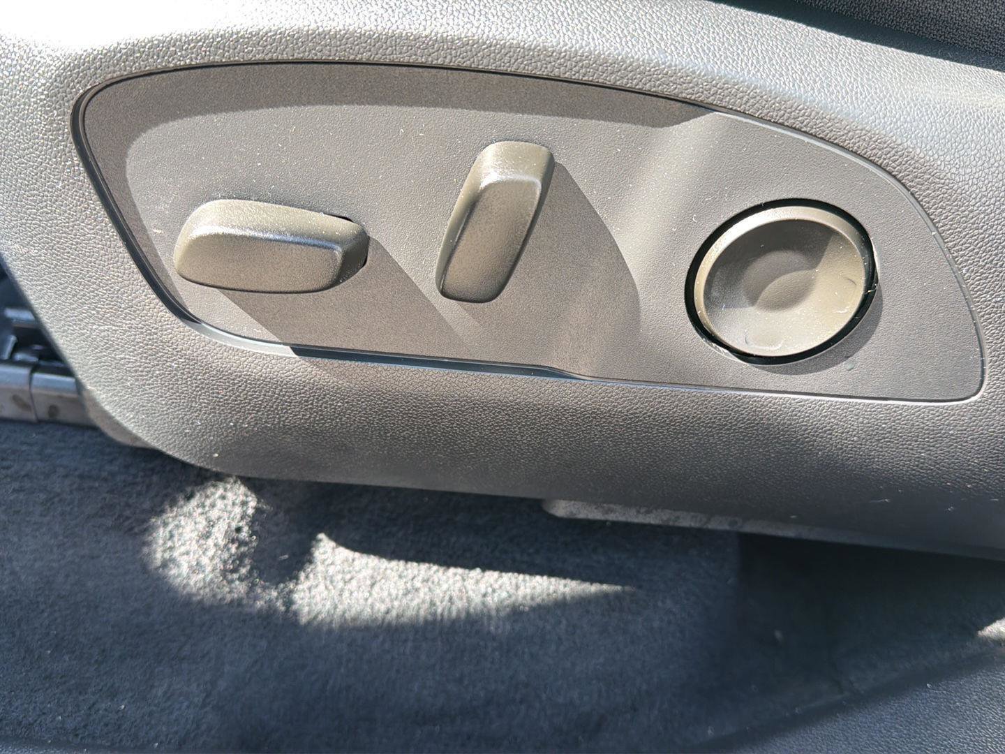 Used 2024 Chevrolet Traverse LT w/ Midnight/Sport Edition image 12