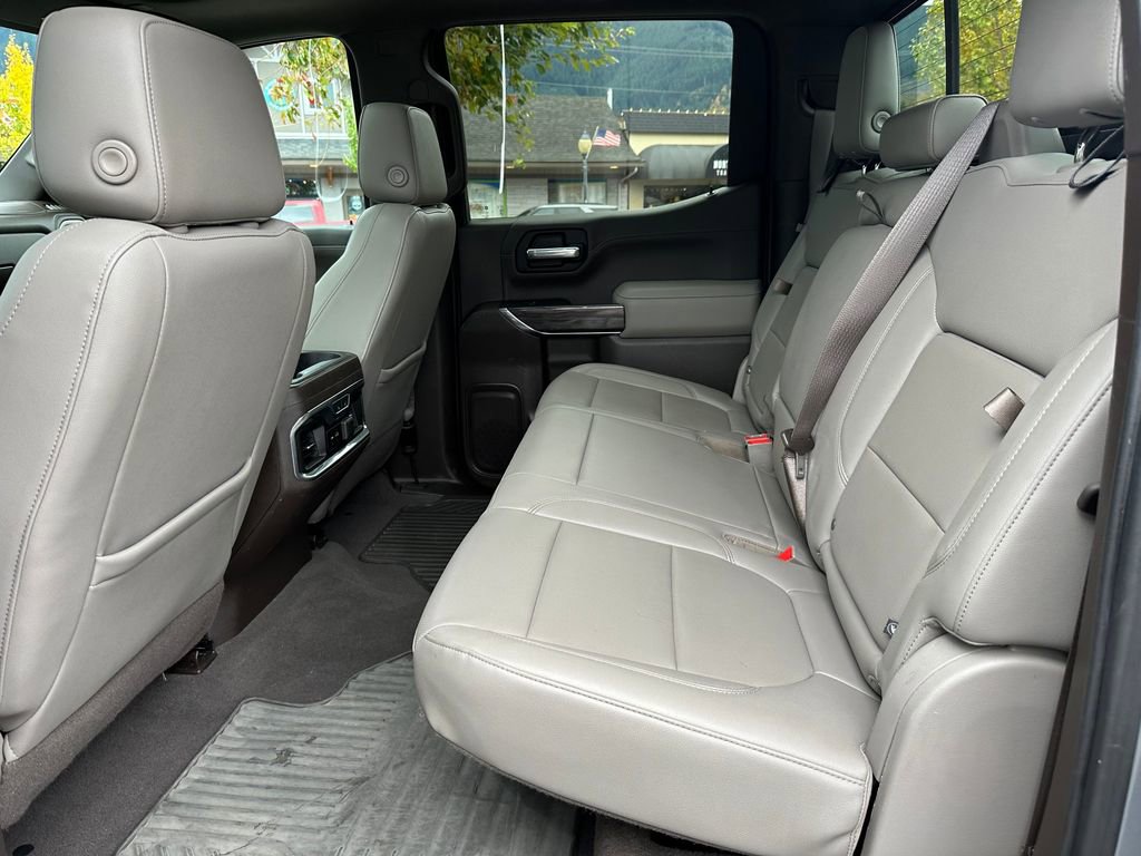 Used 2019 Chevrolet Silverado 1500 LTZ w/ LTZ Premium Package AWD/4WD image 16