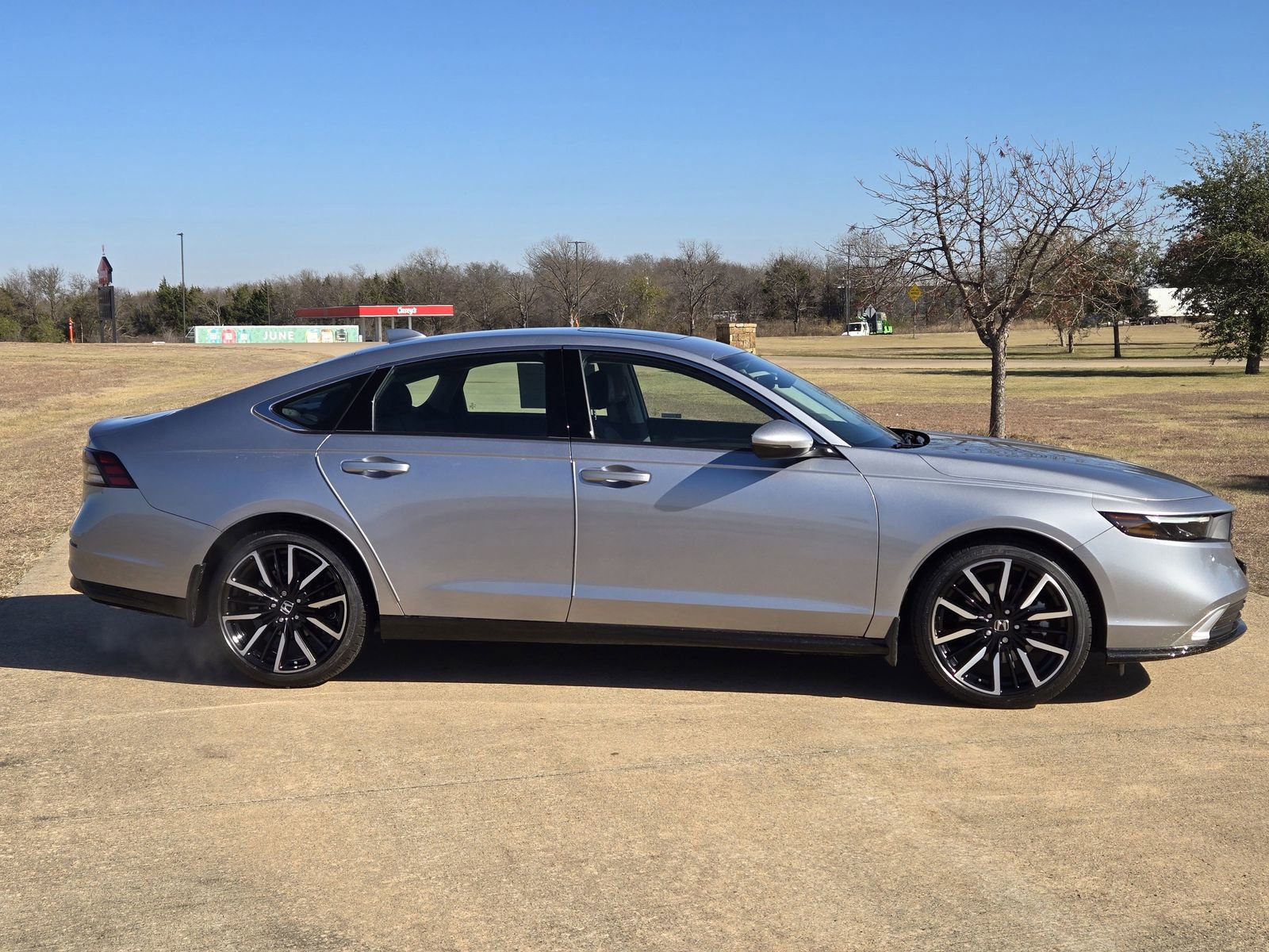 Used 2023 Honda Accord Touring image 7