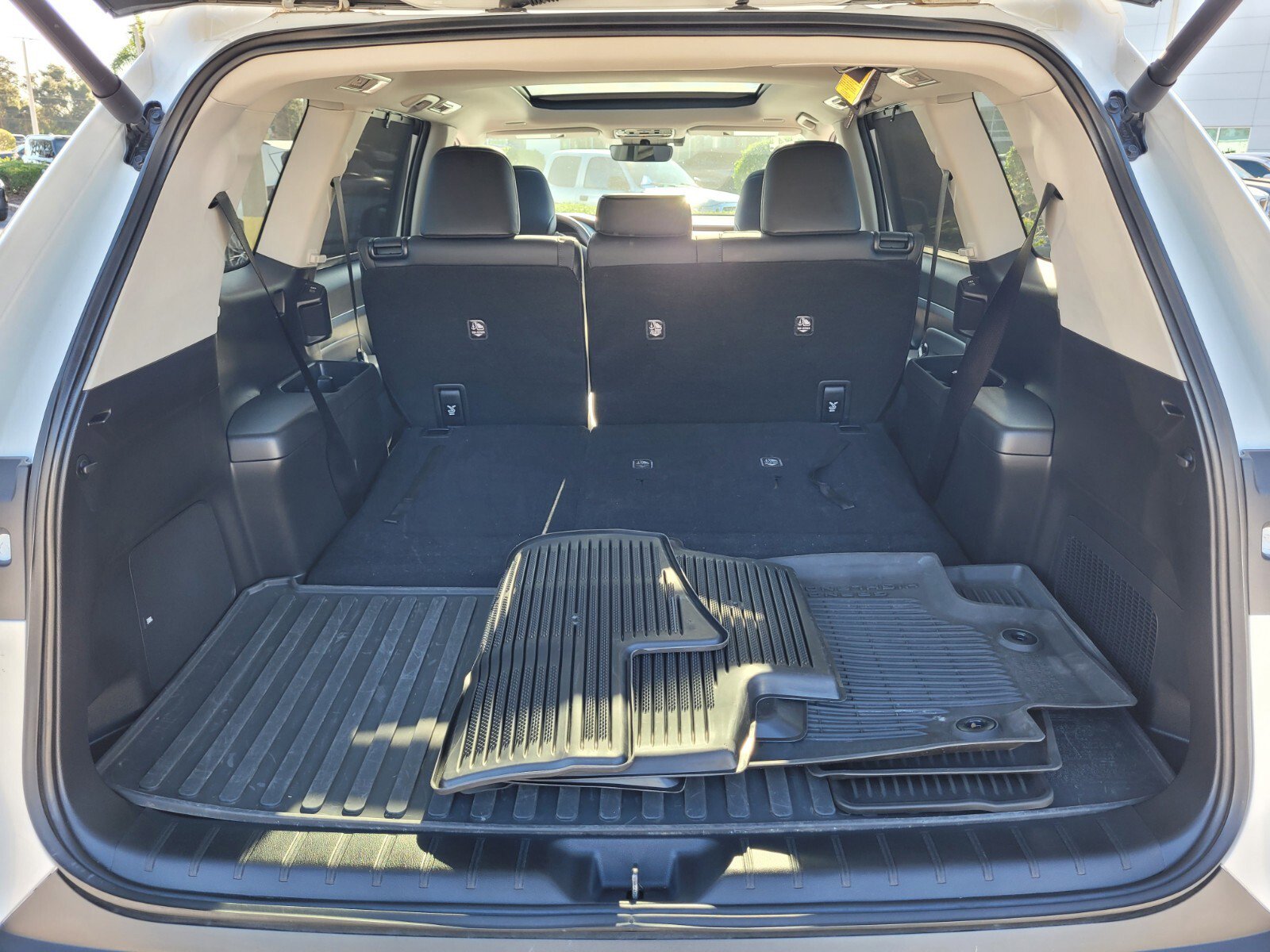 Used 2024 Toyota Grand Highlander Limited image 15