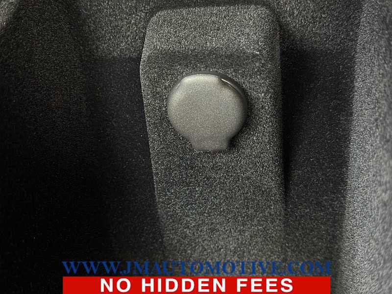 Used 2023 Cadillac XT4 Premium Luxury image 33