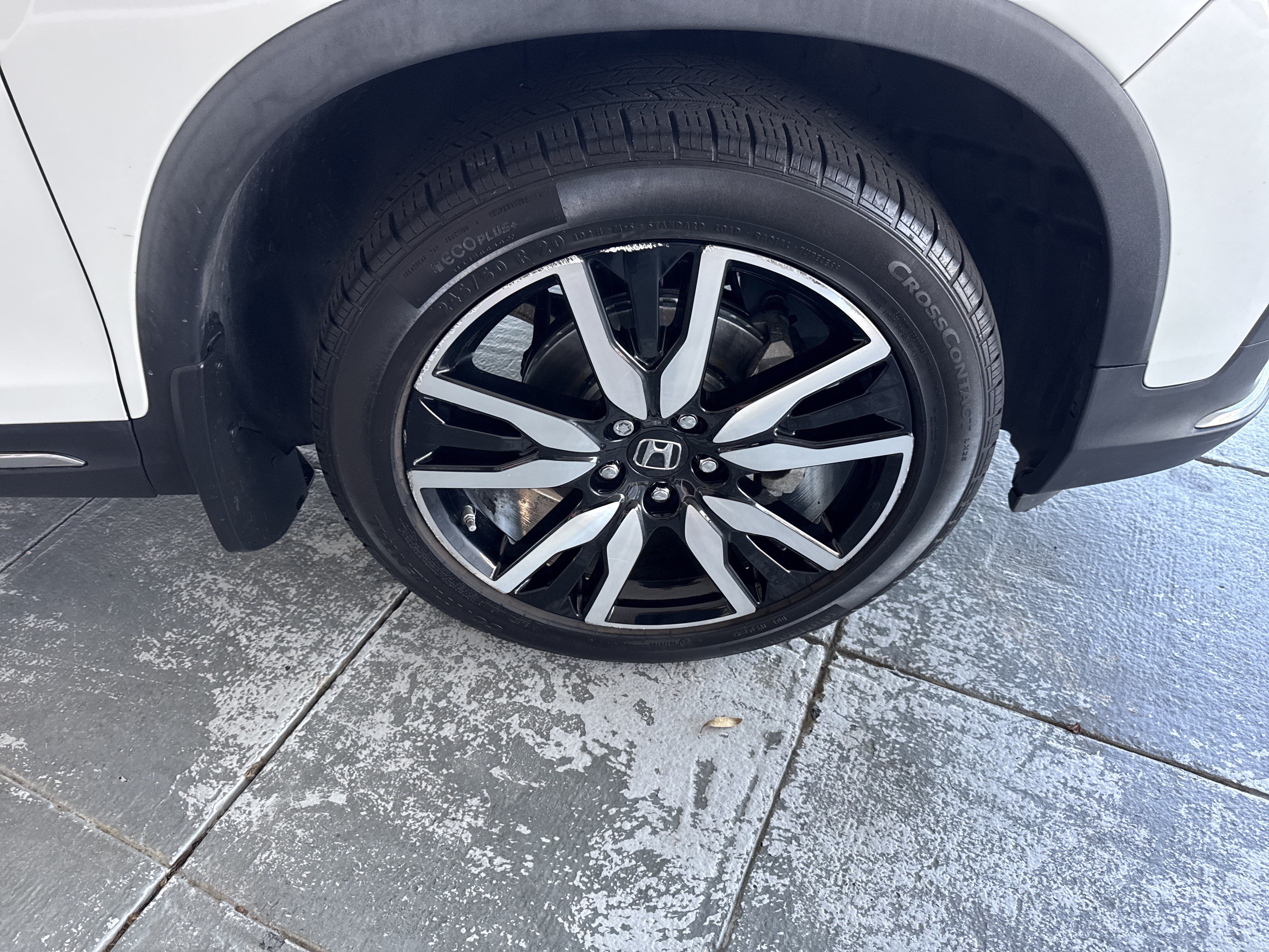 Used 2021 Honda Pilot Touring image 14