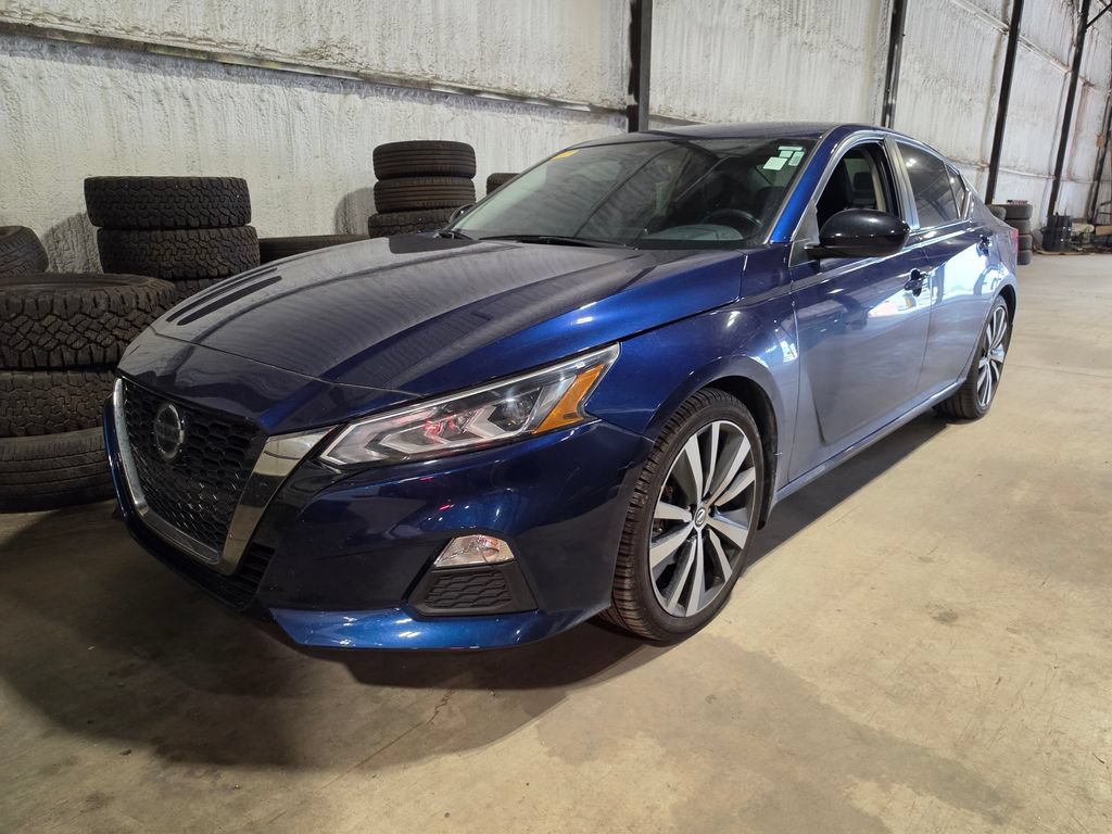 Used 2021 Nissan Altima 2.5 SR FWD image 1