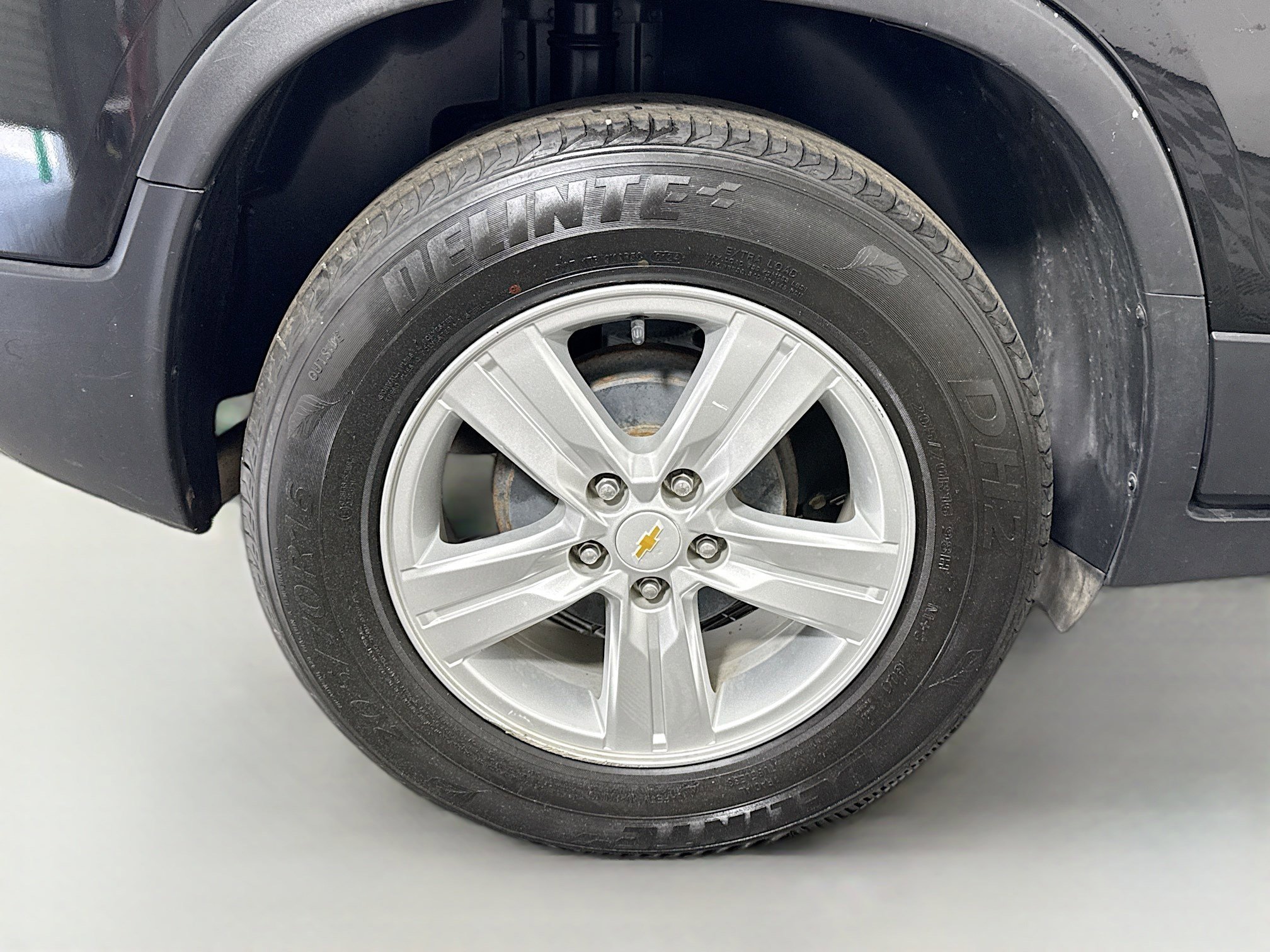 Used 2021 Chevrolet Trax LS w/ Tint and Cruise Package image 32