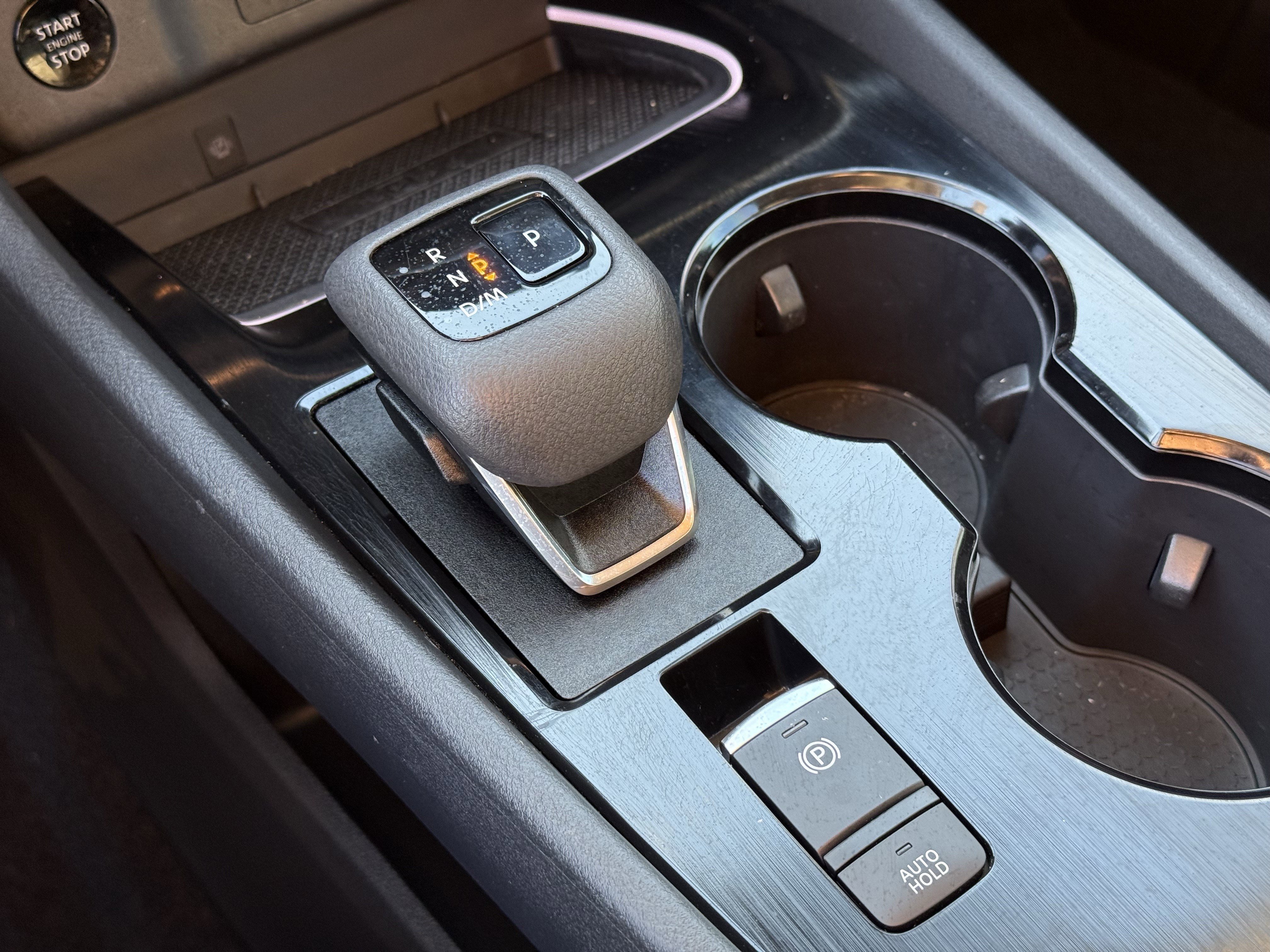 Used 2025 Nissan Rogue SL image 23