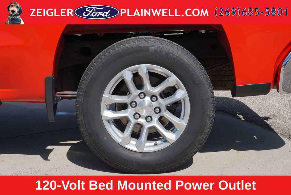 Used 2024 Chevrolet Silverado 1500 LT AWD/4WD image 9