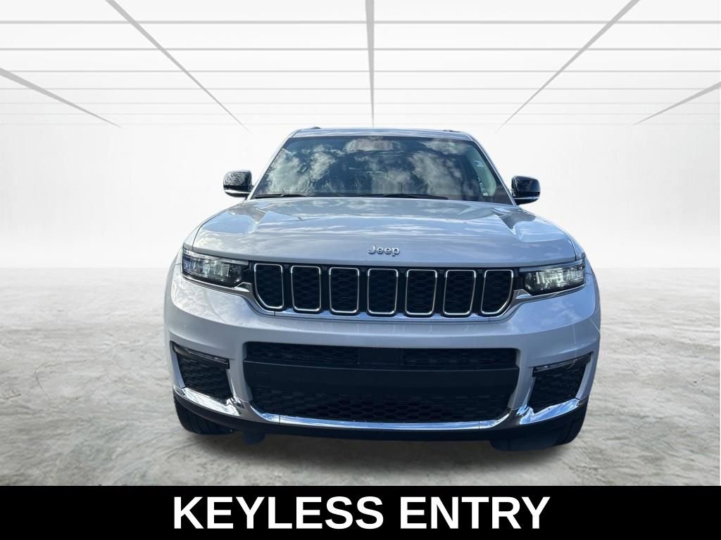 Used 2022 Jeep Grand Cherokee L Limited image 9