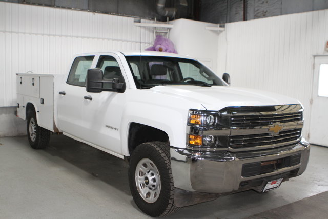Used 2018 Chevrolet Silverado 3500 W/T AWD/4WD image 1
