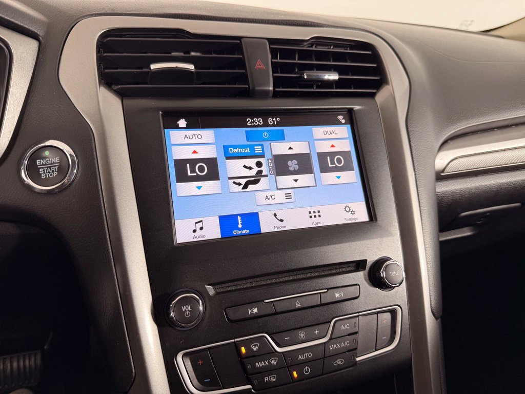 Used 2018 Ford Fusion SE w/ Fusion SE Technology Package FWD image 31