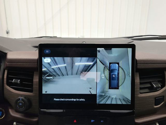 Used 2023 Ford Expedition Max Limited image 25