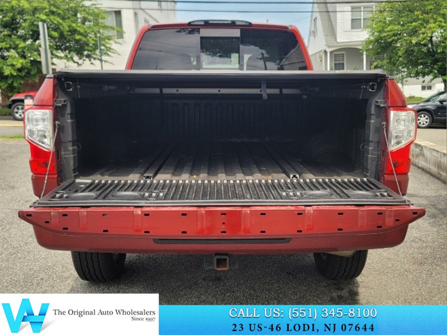 Used 2019 Nissan Titan SL AWD/4WD image 8