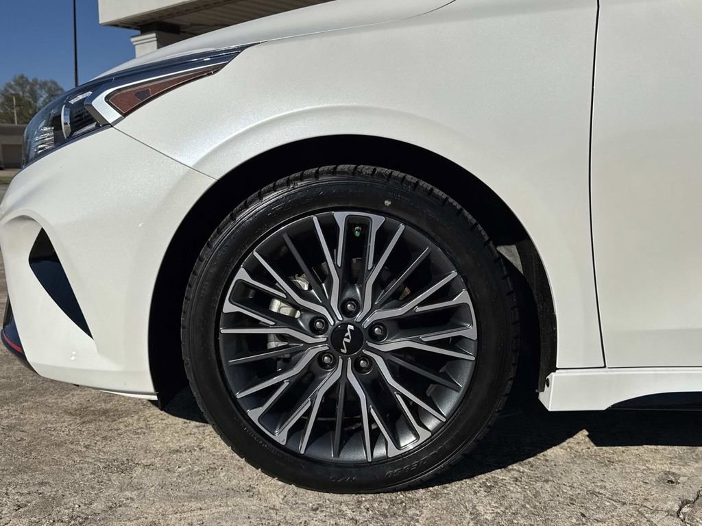 Used 2024 Kia Forte GT-Line w/ GT-Line Premium Package image 5
