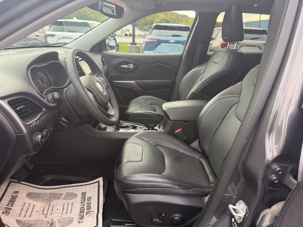 Used 2022 Jeep Cherokee Limited AWD/4WD image 21