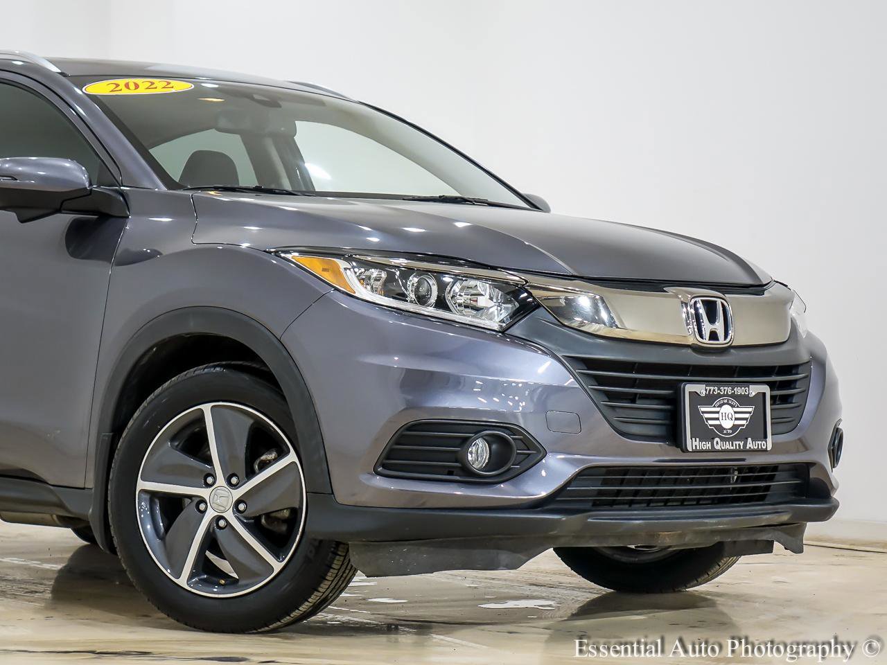 Used 2022 Honda HR-V EX-L image 2
