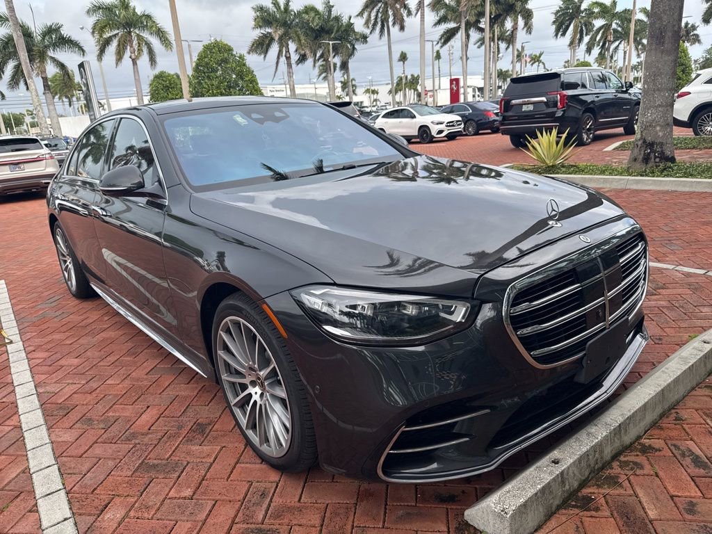 Certified 2022 Mercedes-Benz S 500 4MATIC w/ AMG Line Package image 1