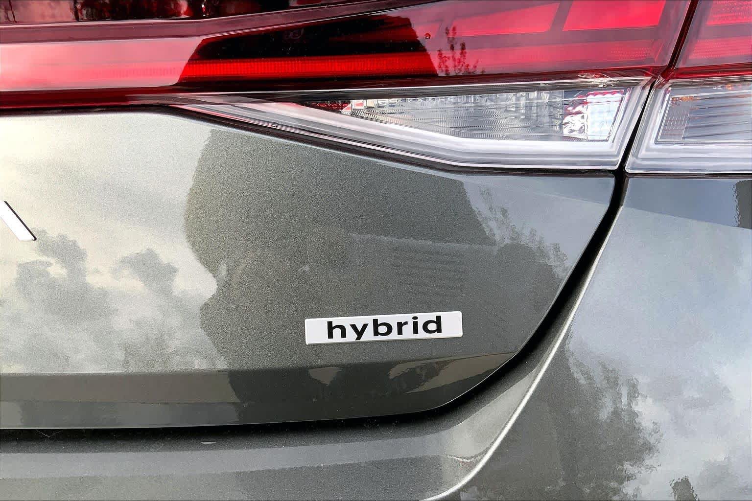 New 2026 Hyundai Elantra Hybrid FWD image 15