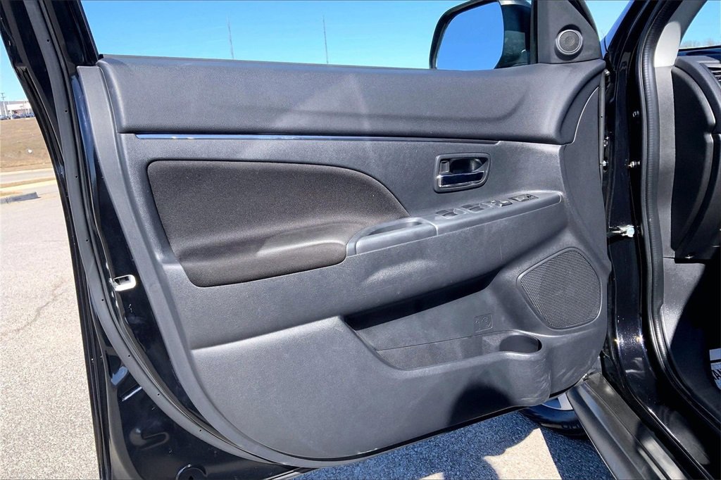 Used 2024 Mitsubishi Outlander Sport AWD image 19