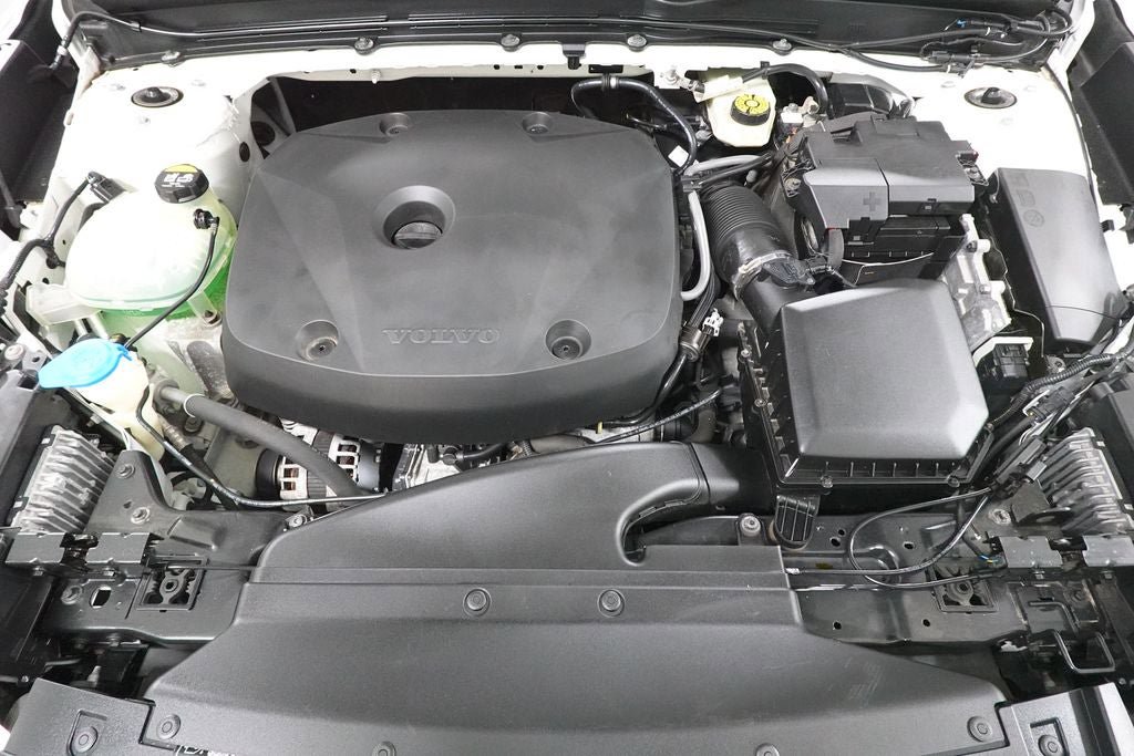 Used 2019 Volvo XC40 T5 Momentum AWD/4WD image 36